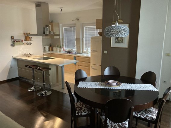 Se Prodava Stan 75 m/2 ,KAT-4 Opremen