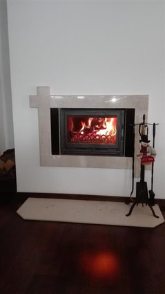 Se Prodava Stan 75 m/2 ,KAT-4 Opremen