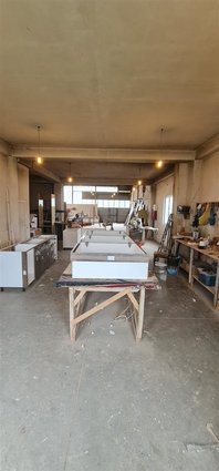 Hala so povrshina od 762m2