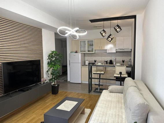 45m2 izdavanje kratok period Aerodrom