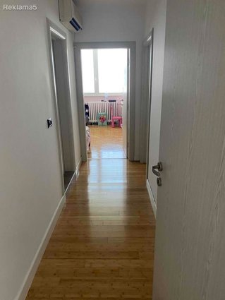 CENTAR GRADSKI ZID BUL K RACIN 90M2