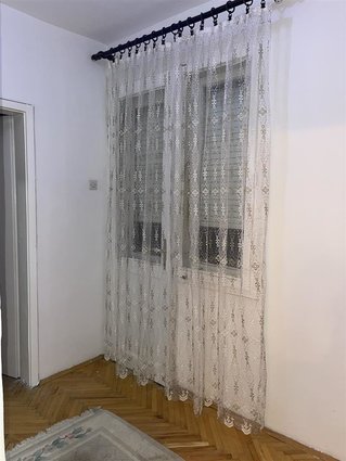 Se izdava 3 soben stan kirija(QIRA) vo centar TETOVO