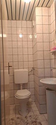 N.Lisice reonski 78m2 trosoben na 3kat