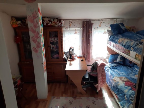 Се продава куќа во Петровец