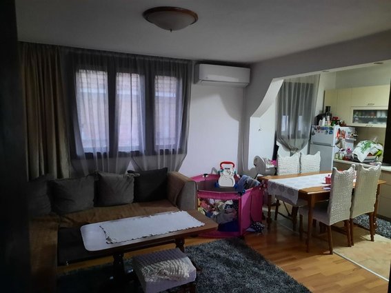 Се продава куќа во Петровец