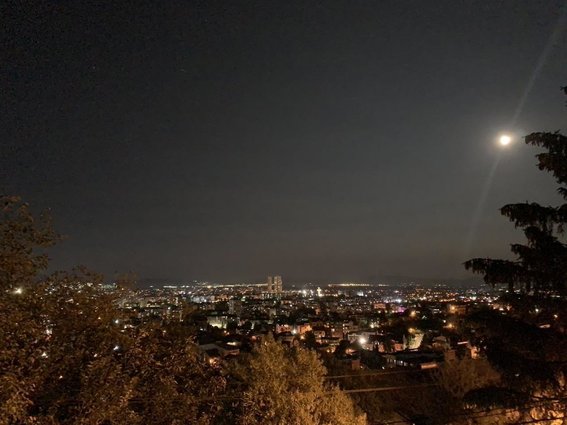 PRZINO : SE PRODAVA STAN_SPRAT 137m2 OPREMEN