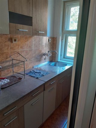 SE IZDAVA STAN UL MAKEDONIJA 2 SPALNI