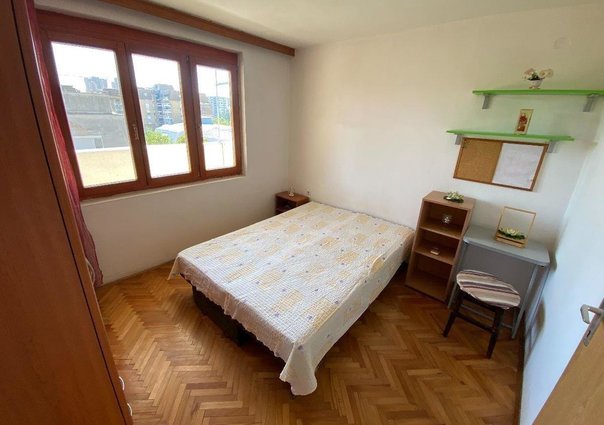 Се продава наместен стан 42м2,Аеродорм