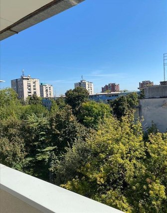 Се продава наместен стан 42м2,Аеродорм