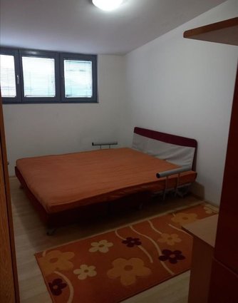 Се изнајмува стан 42м2,Автокоманда