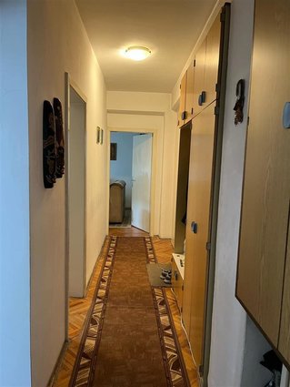 Се продава стан 70м2+подрум,К.Вода