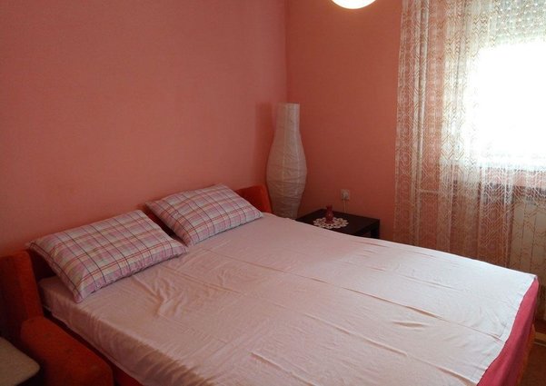 Се продава трособен стан 61м2, Железара