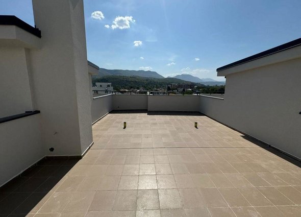 Се продава стан со мнгу можности Влае-Хром