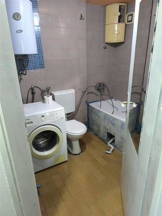 Се изнајмува гарсоњера 32м2 во Влае