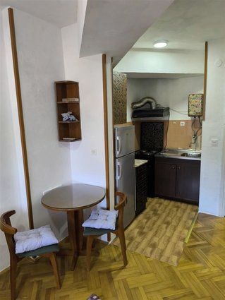 Се изнајмува гарсоњера 32м2 во Влае