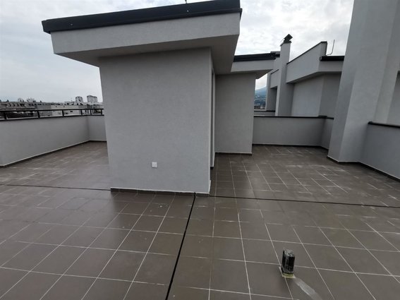 Се продава дуплекс 23м2, Хром