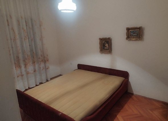 Се продава трособен стан во Капиштец