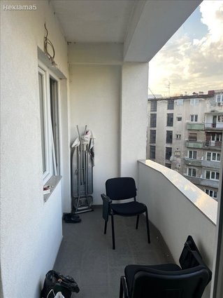 Се продава стан 100м2, Рекорд