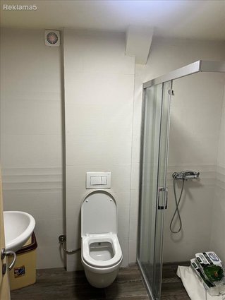 Се продава стан 100м2, Рекорд