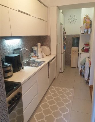 Се продава стан 82м2, Центар