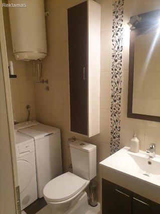 Се продава стан 82м2, Центар