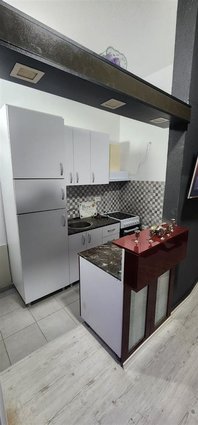 STAN ZA KRATOK PRESTOJ/BANESA PER SHURT KOHE