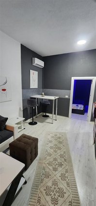 STAN ZA KRATOK PRESTOJ/BANESA PER SHURT KOHE