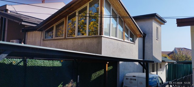 Se prodava kukja so dvorno mesto 330m2