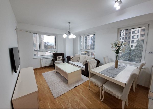 Се изнајмува стан во Аеродром