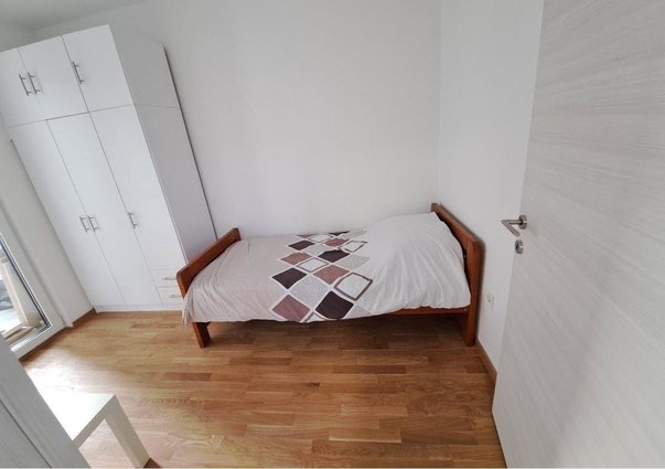 Се изнајмува стан во Аеродром