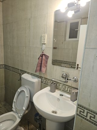 SE IZDAVA NOV LULSUZNO NAMESTEN STAN VO NOVO LISICE-POZADI LISA