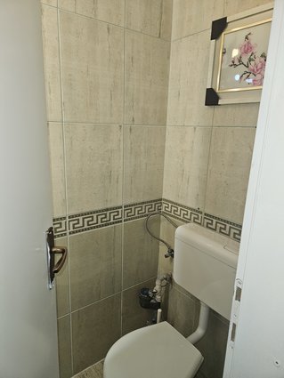 SE IZDAVA NOV LULSUZNO NAMESTEN STAN VO NOVO LISICE-POZADI LISA