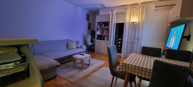 СЕ ПРОДАВА СТАН ВО ДЕБАР МААЛО