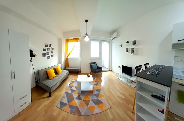 НОВА ГАРСОЊЕРА ВО ХРОМ