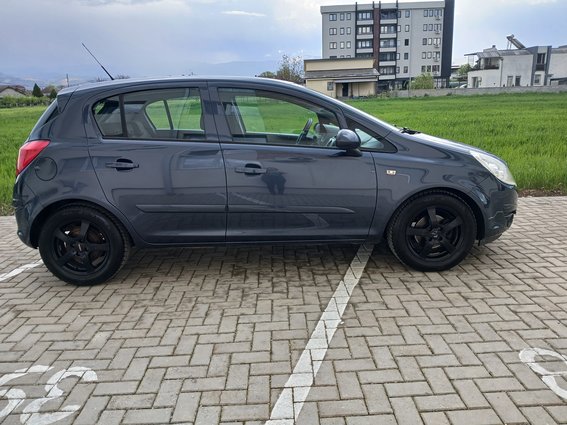 Opel Corsa 1.3 tdi 2007god 