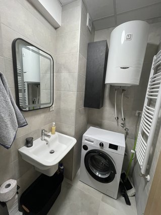 Izdavam nov namesten stan na Ruzveltova