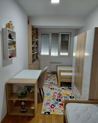 Se izdava stan na ulica Praska Taftalidze 1