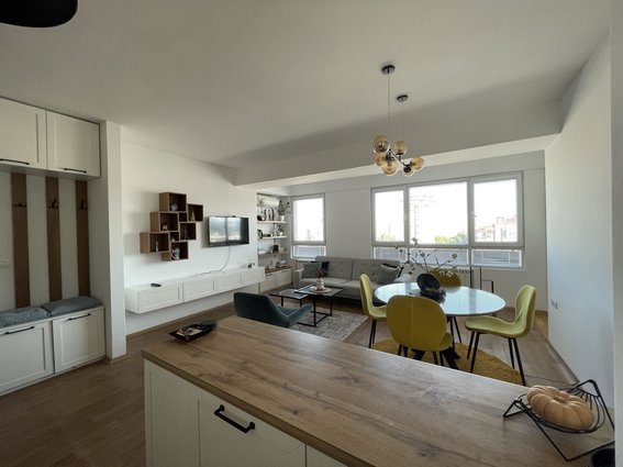 Се издава нов, целосно опремен стан во централна локација/For Rent: Newly Built, Spacious Apartment in Central Skopje