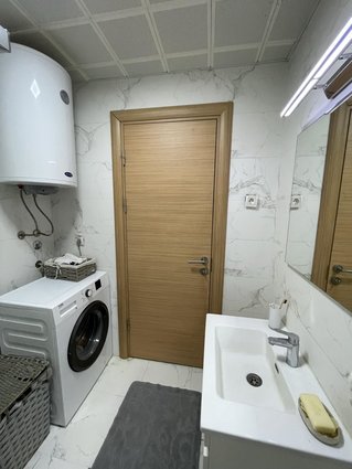 Се издава нов, целосно опремен стан во централна локација/For Rent: Newly Built, Spacious Apartment in Central Skopje