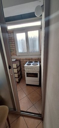 Се изнајмува три собен стан 