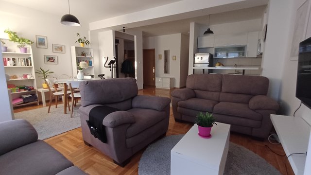 ✨ Премиум можност во строг центар на Скопје!