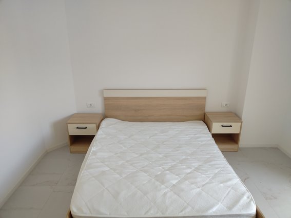 Се изнајмува трособен стан во Охрид на долг период