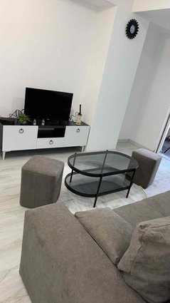 СЕ ПРОДАВААТ ДВА КОМПЛЕТНО ОПРЕМЕНИ СТАНА – ЕДЕН ДО ДРУГ! 