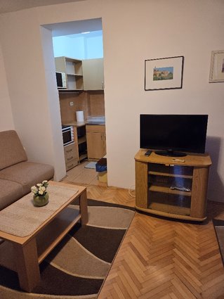 Se izdava garsonjera