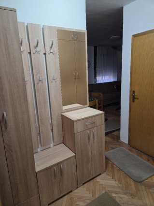 Se izdava garsonjera