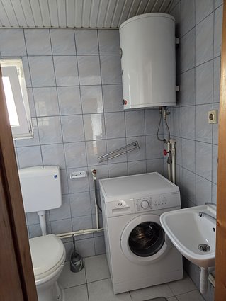 SE IZDAVA GARSONIERA VO KOZLE