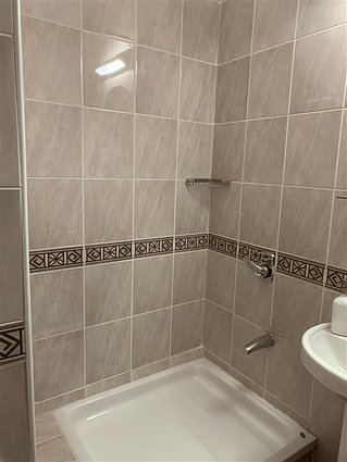 КОД.2028 СЕ ПРОДАВА трособен стан карши Веро -Тафталиџе-Козле