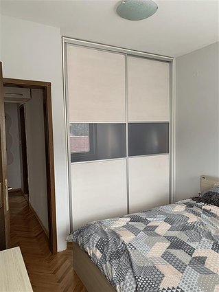 КОД.2028 СЕ ПРОДАВА трособен стан карши Веро -Тафталиџе-Козле