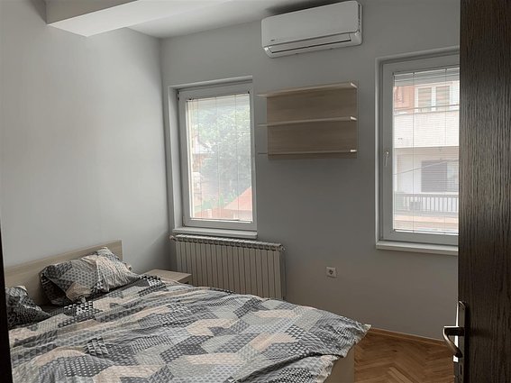 КОД.2028 СЕ ПРОДАВА трособен стан карши Веро -Тафталиџе-Козле