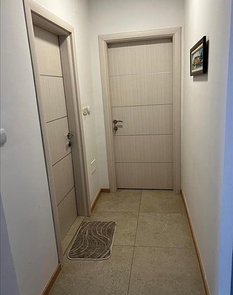 KOD.2057 SE PRODAVA super svetol otvoren stan vo Karpos 4